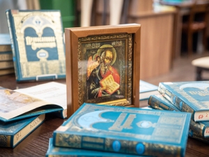 Национальная библиотека УР к Дню православной книги. Открытие Центра православной литературы