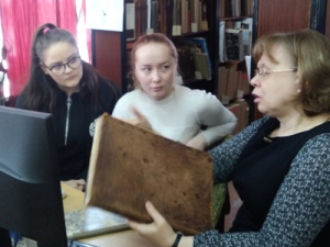 Практикум для студентов УдГУ по идентификации и описанию книг кирилловской печати